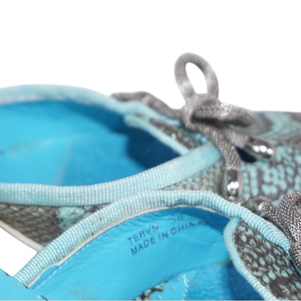 Apepazza Italian Limited Edition Blue/Gray Snakeskin Heels, Size 36 (US Size 6) - Picture 7 of 10
